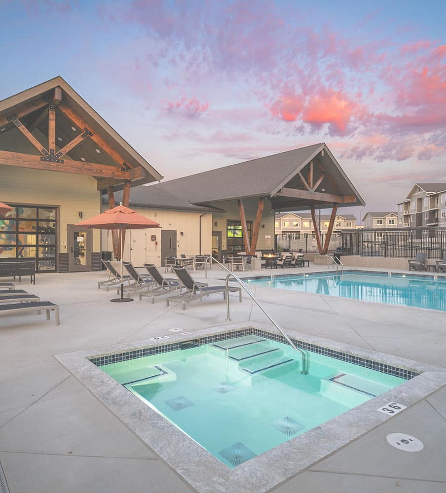 The Argyle Southridge Buildings Hot Tub